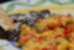 HUEVOS A LA MEXICANA CON BISTEC O PECHUGA