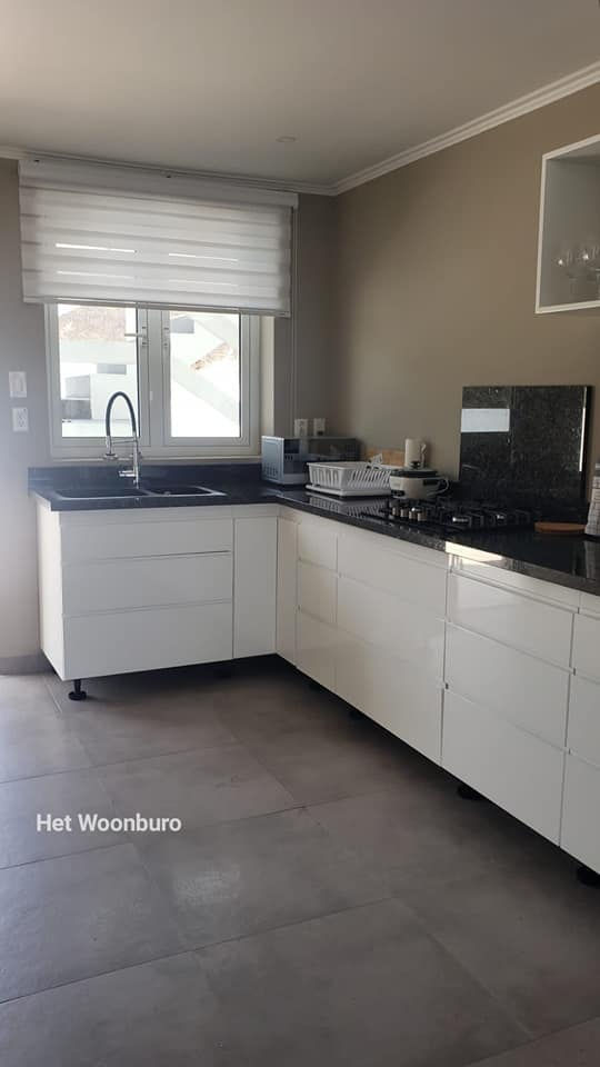 Thumbnail: Bottelier