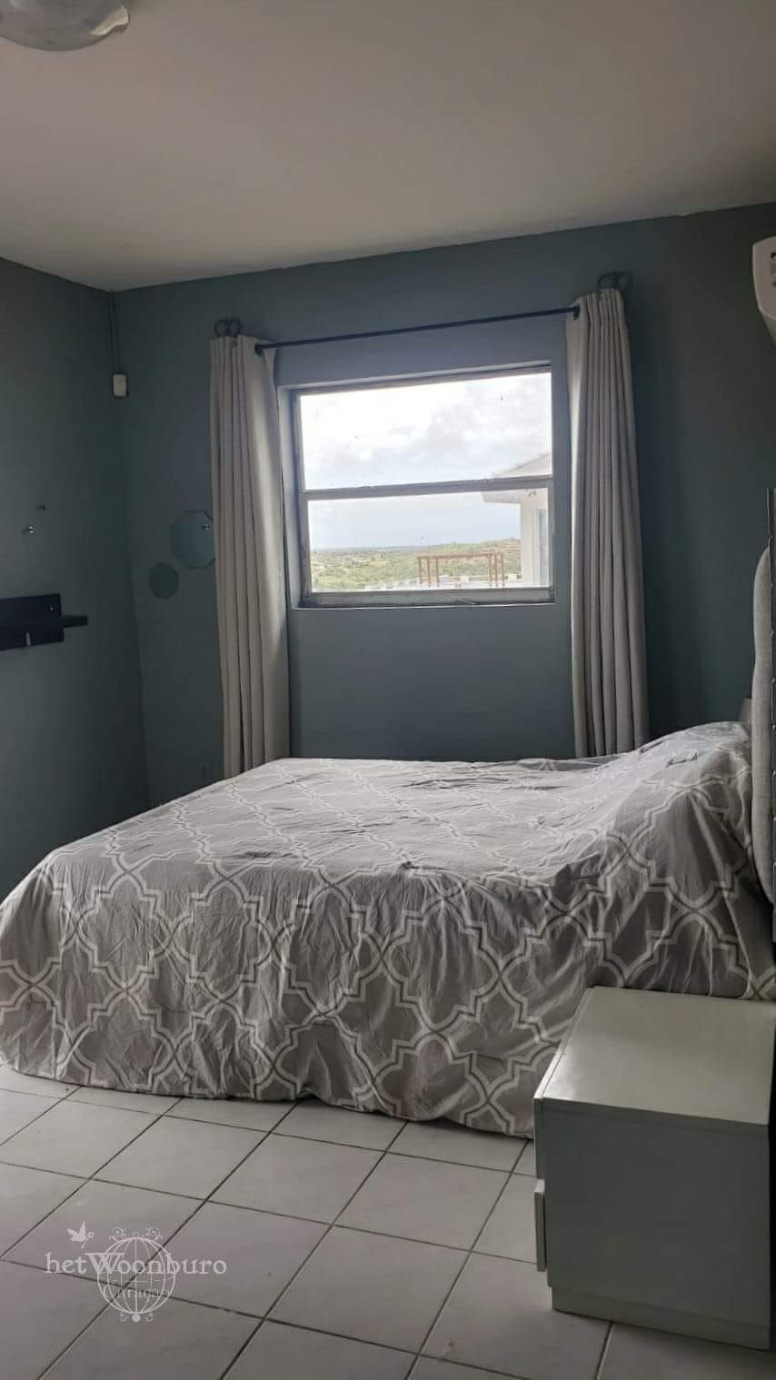 Thumbnail: Bottelier