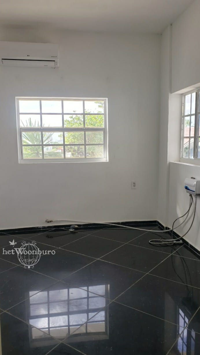 Thumbnail: Salina Harbour View