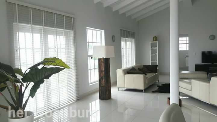 Thumbnail: VISTA ROYAL