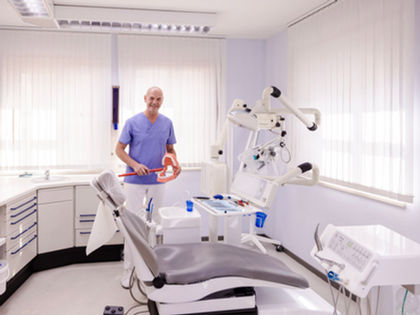 Praxis Dr. med. dent. Matthias Bernklau, Zahnarzt