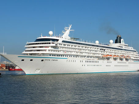 Kreuzfahrtschiff „Crystal Symphony“ wird vor erstem Karibikeinsatz auf Lloyd Werft überholt