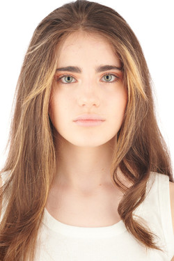 NICOLE LOPES