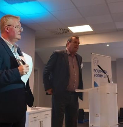 Stephen Hunt Joins Andy Merricks at the R3 Southern Forum