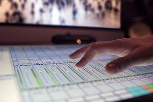Soundboard board~~POS=HEADCOMP