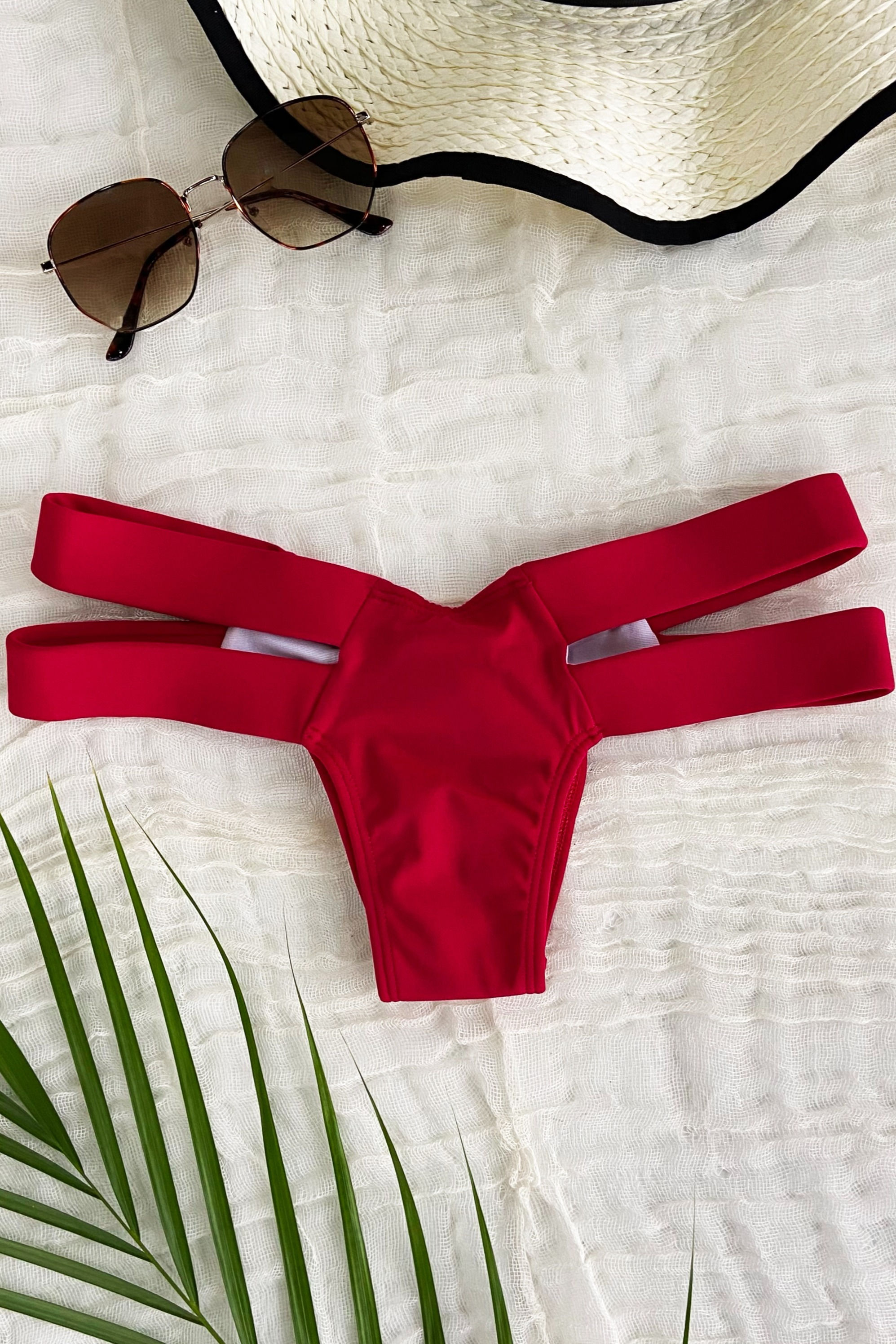 Bottom corte lateral rojo