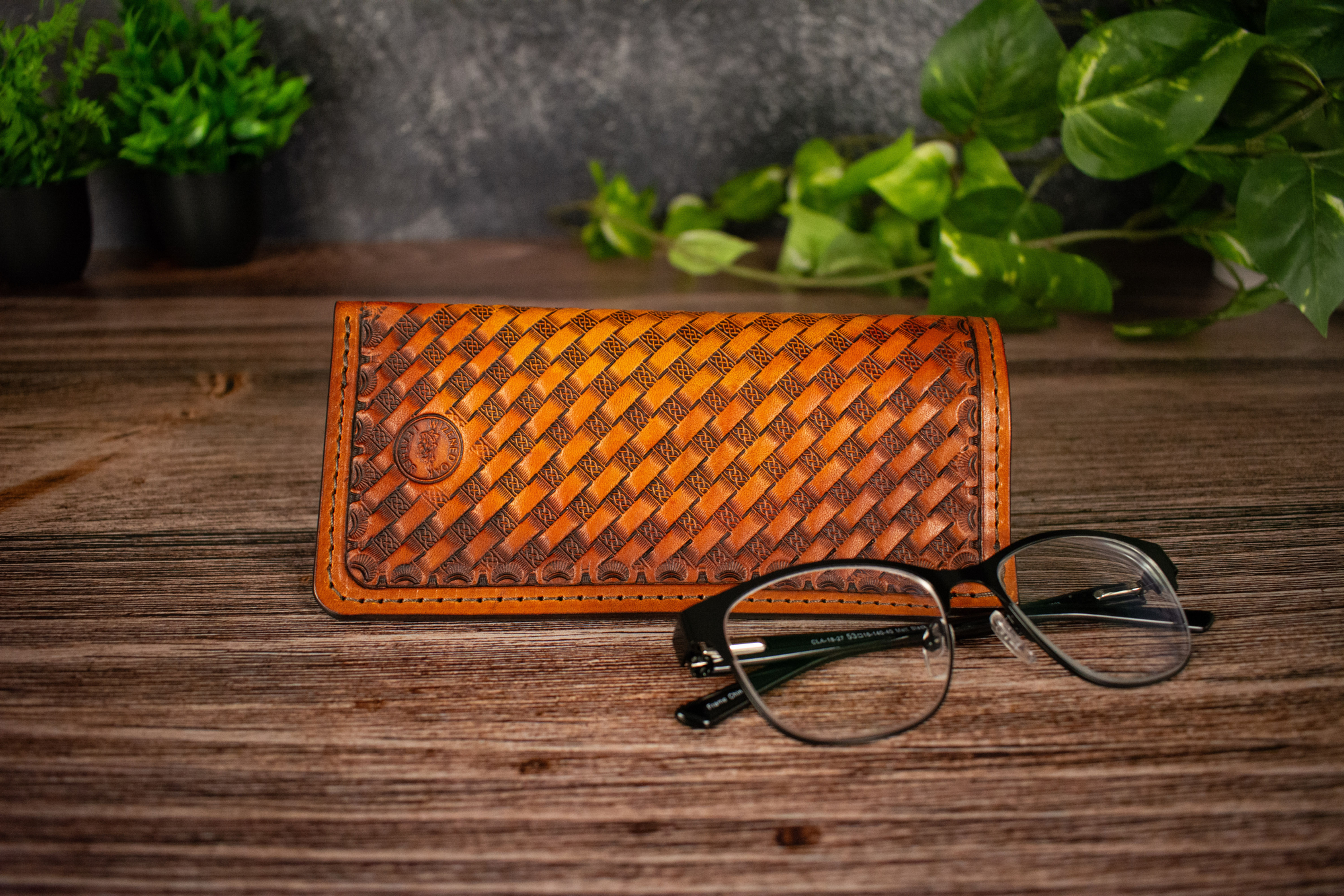 Glasses Sleeve - Celtic Basketweave