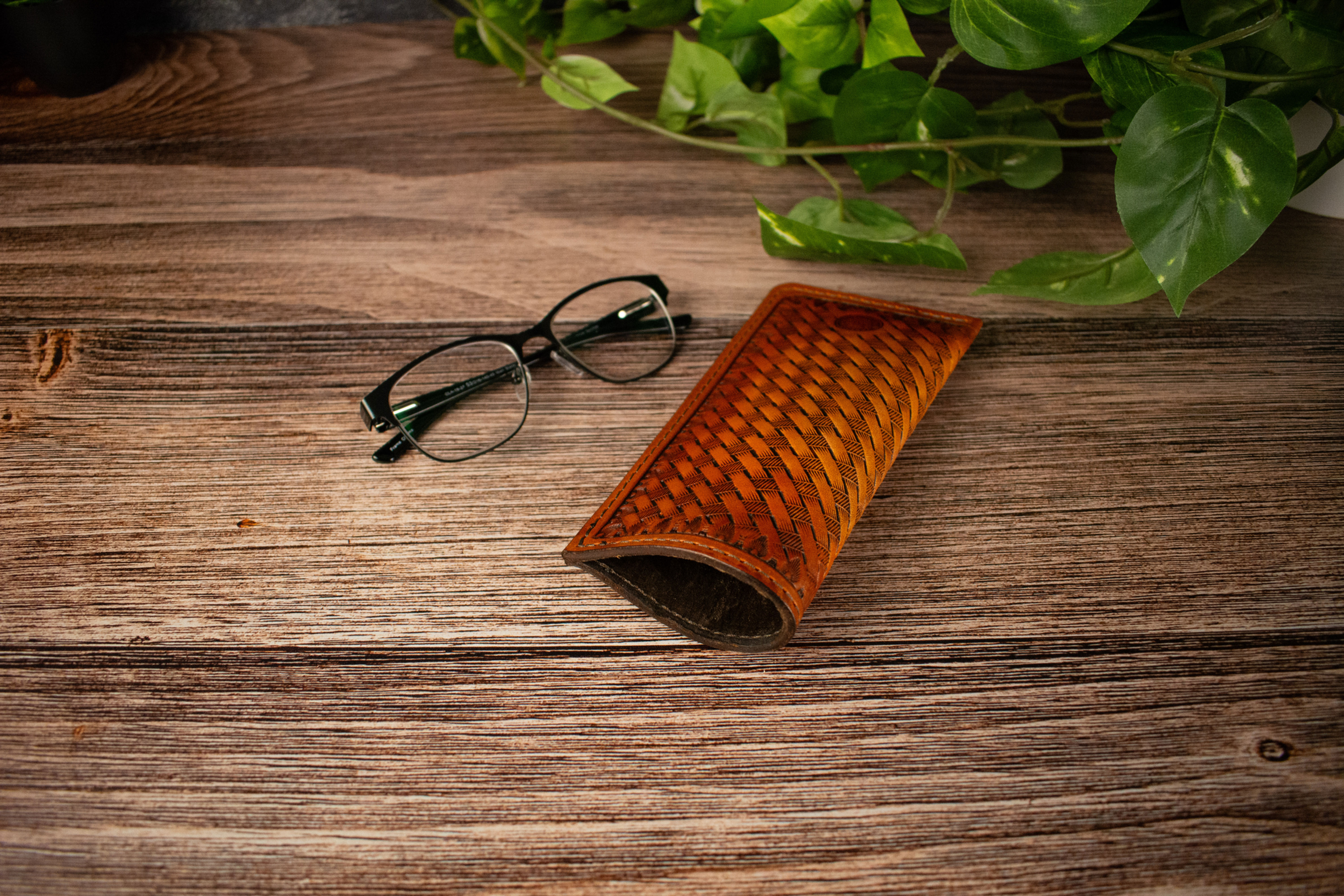 Glasses Sleeve - Angled Basketweave