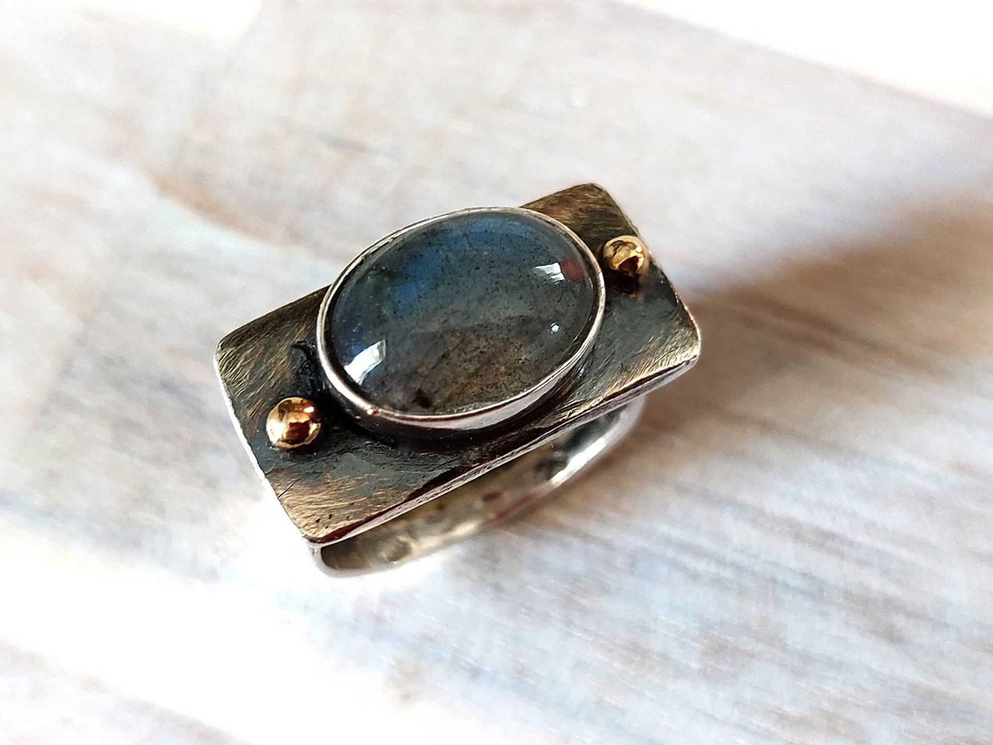 Labradorite Sterling silver and Gold Ring מכסף עבודת יד אמן ישראלי