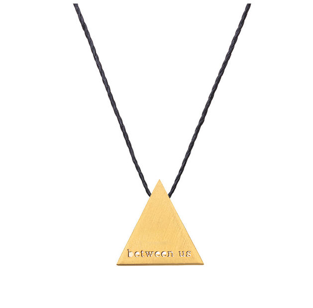 Thumbnail: OL - שרשרת תליון משולש BETWEEN US