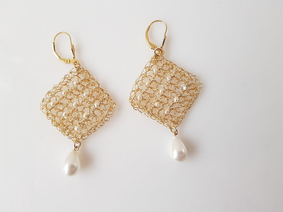 תמונה ממוזערת: Einat Sandberg | Dangle Pearl Earrings