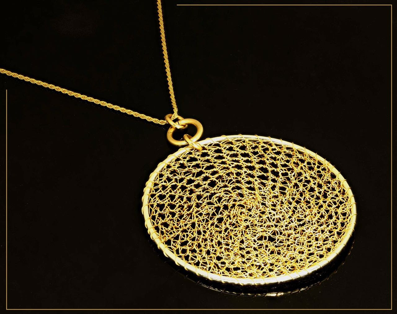 Einat Sandberg |  Long Gold Necklace מזהב עבודת יד אמן ישראלי