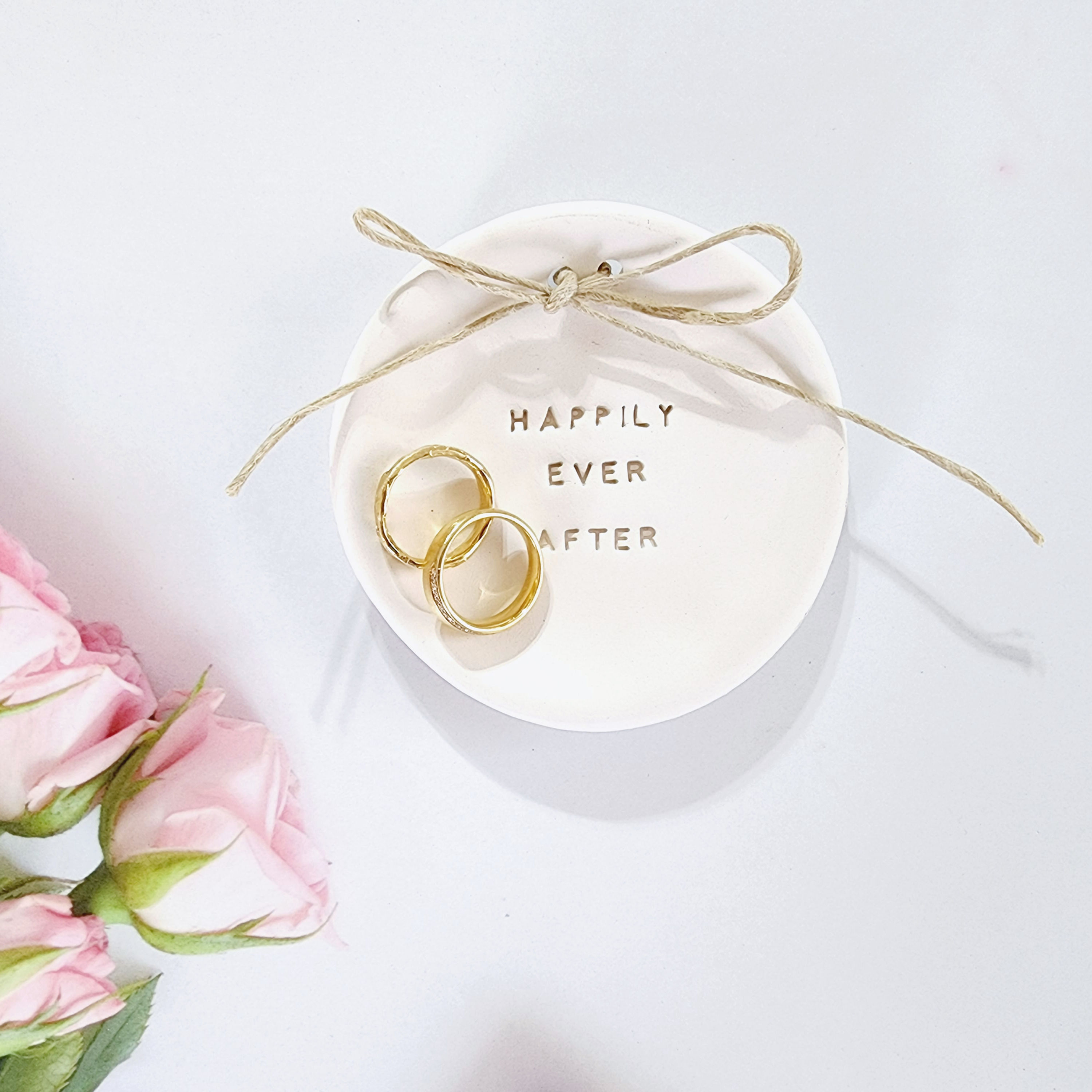 צלוחית לטבעות עם הקדשה אישית - מתנה מרגשת לזוג - OP