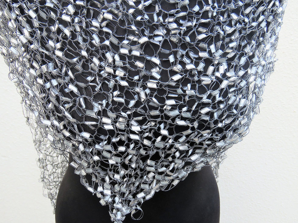 Thumbnail: אפי אומנות ברקמה וסריגה | Efi Barkai | Silver Knit Evening Shawl