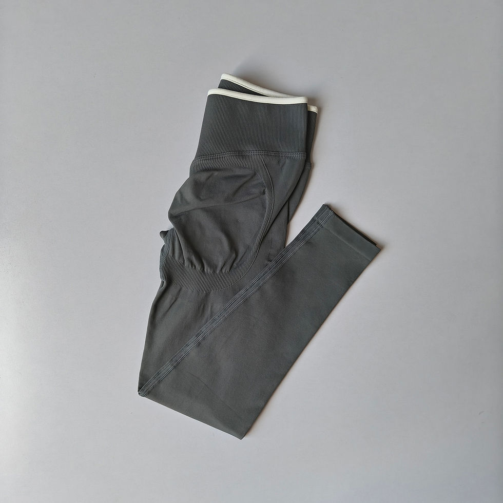 Miniatura: Legging modeladora performance sem costura cinza dobrada