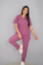 Uniforme médico azul petroleo hospitalario antifluido con jogger - Varasa Uniformes Médicos Costa Rica