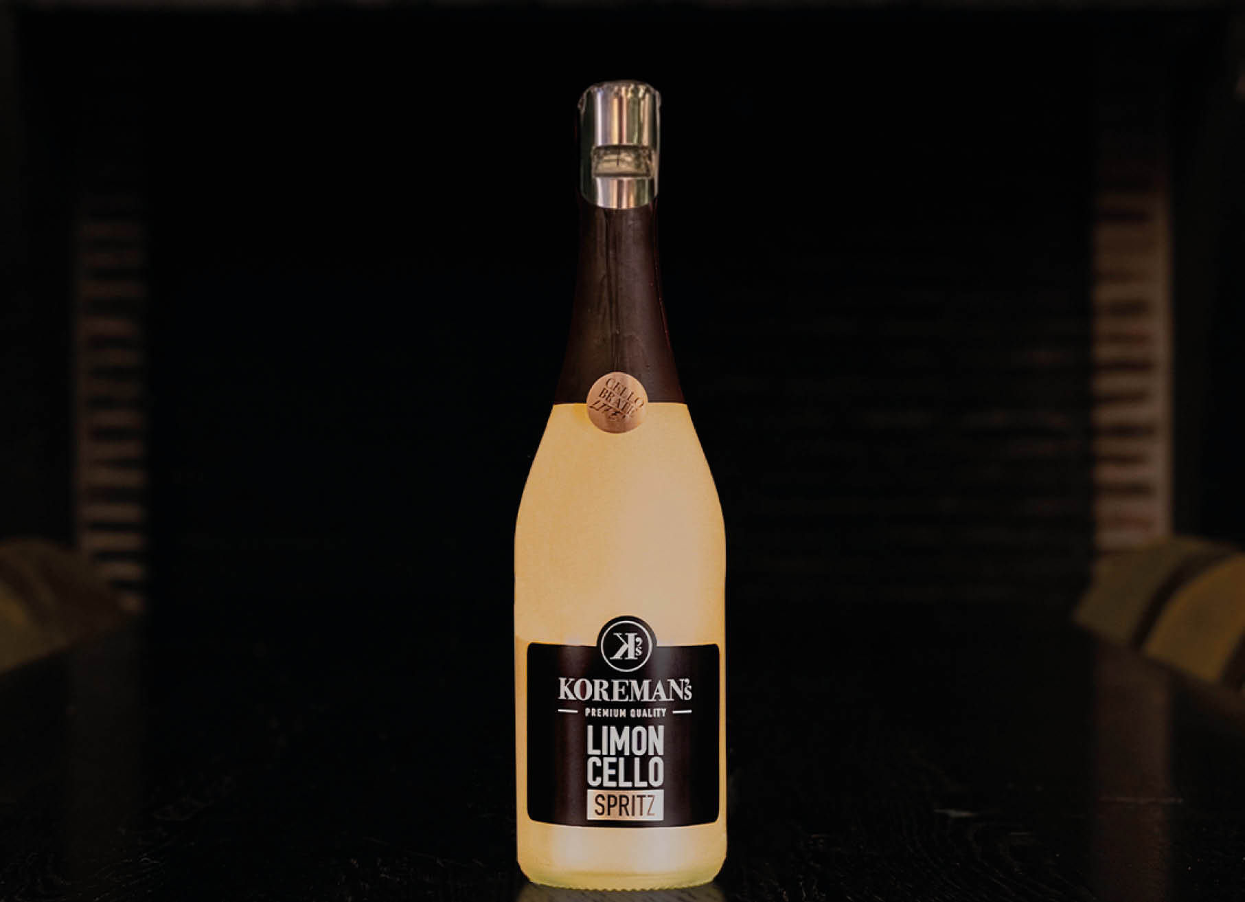 KOREMAN's SpritzStopper op een fles