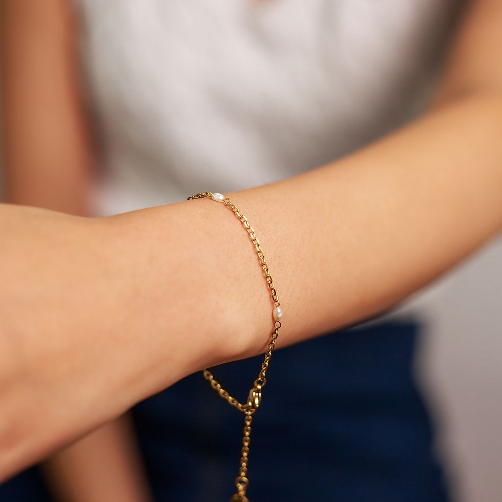 Thumbnail: Thin Pearl Chain Bracelet