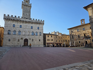 Montepulciano Square