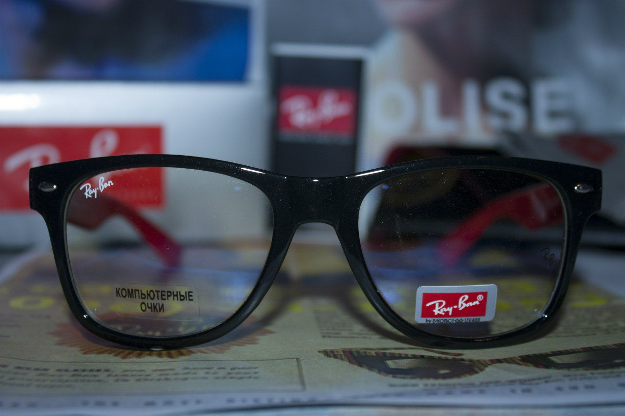 Ray Ban wayfarer red