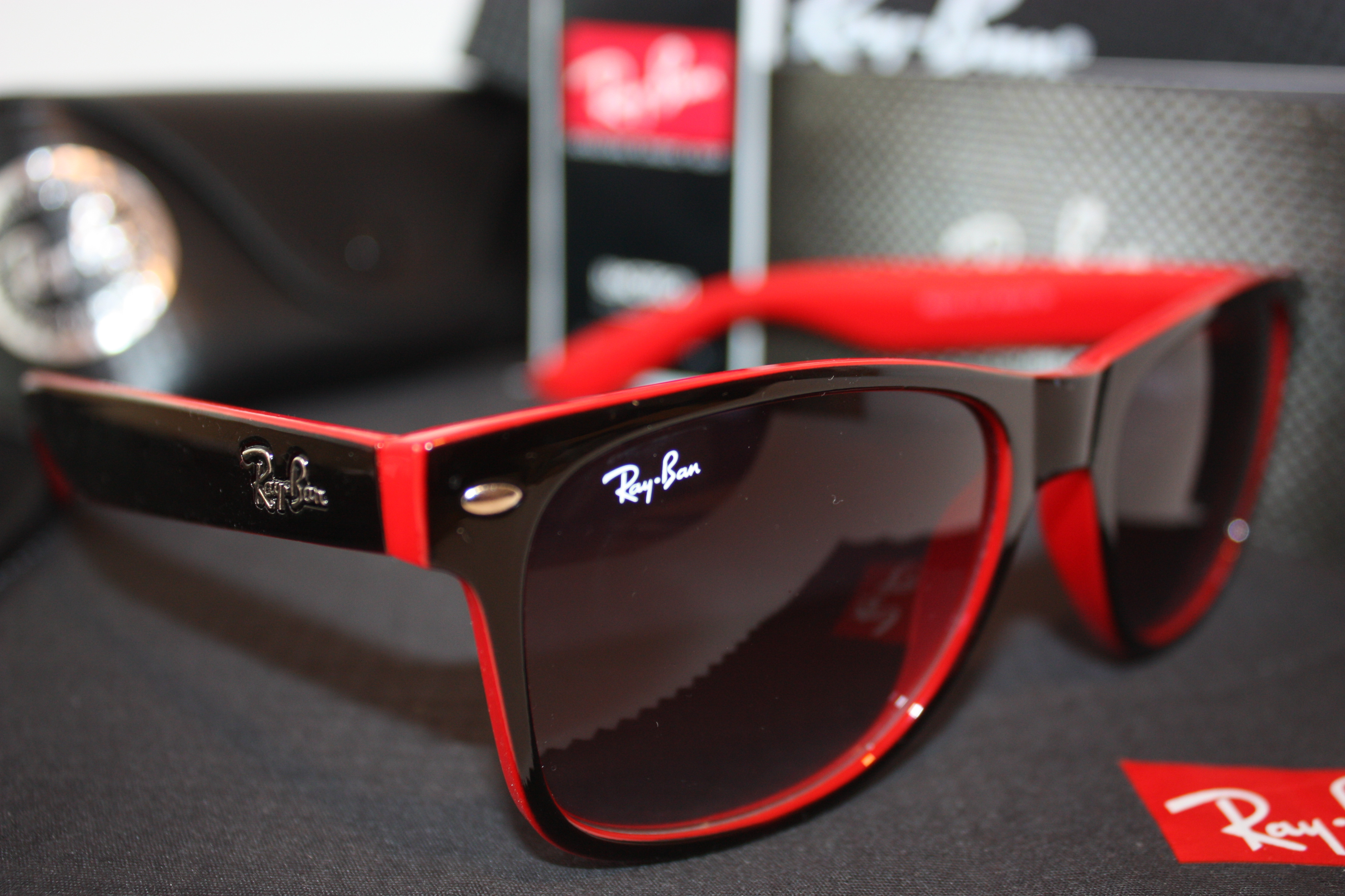 Солнцезащитные очки Ray Ban Wayfarer 2140