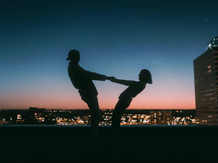 Body Language Builds Intimacy: Dating Tips from Expert Christopher Louis