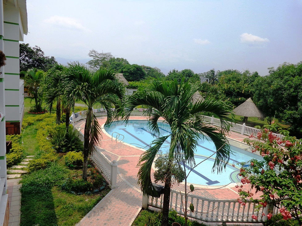 PISCINA