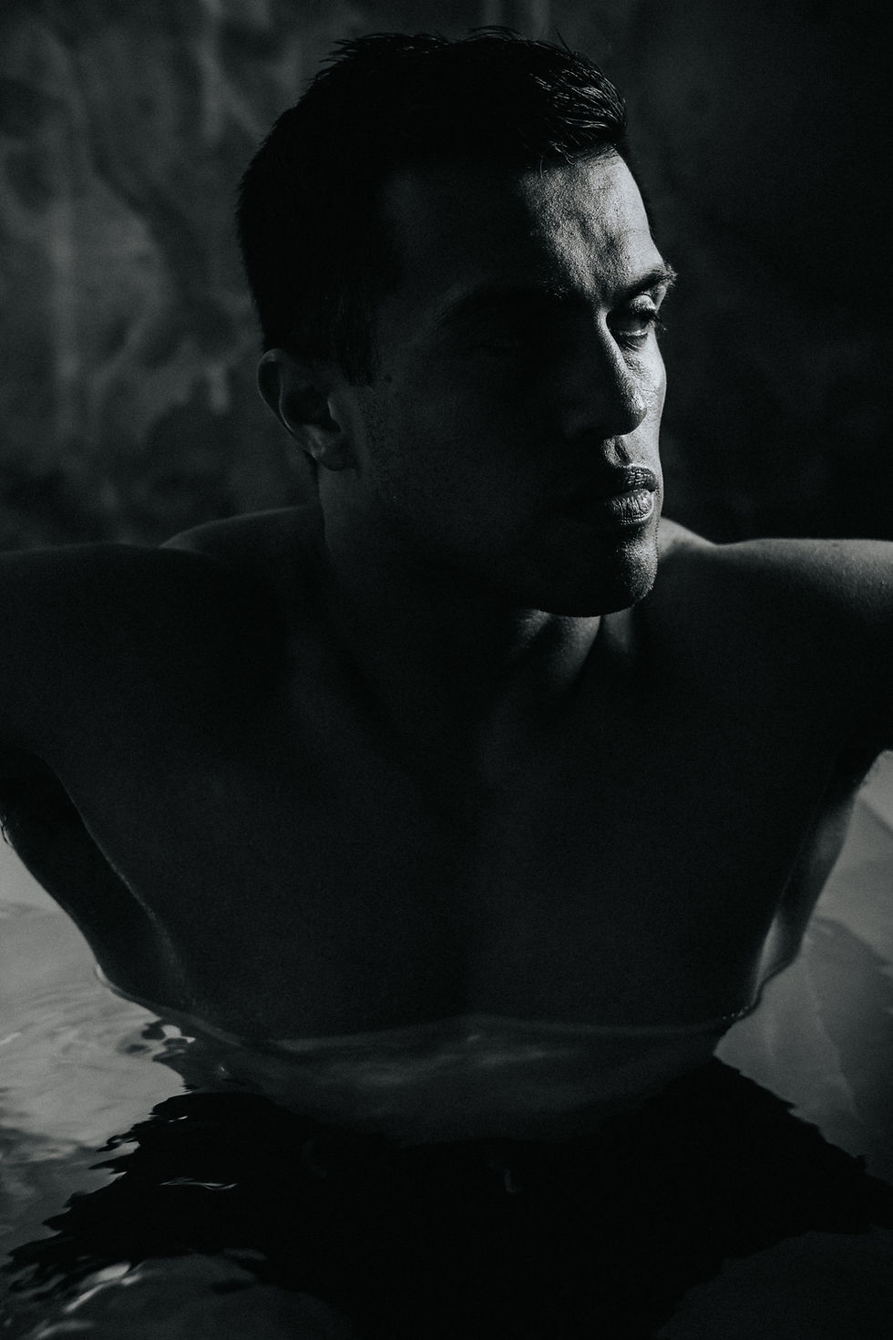 Man in a cold plunge pool for onyx recovery