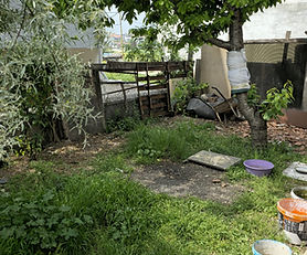 AKHİSARDA MERKEZİ KONUMDA SATILIK ARSA