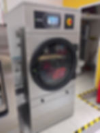 Secadora industrial de acero en servicio especializado