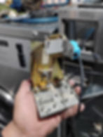 Servicio especializado de reparación de componente metálico.