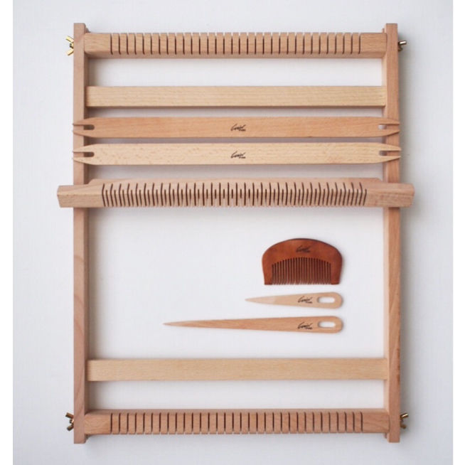 サムネイル： weaving loom  -S-