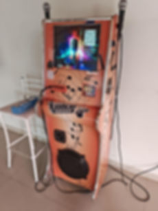 Karaoke e Jukebox (modelo 02)