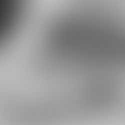 قال لها: (سندريلا خلعت حذاءها فوجدتْ الحب.. أما أنتنّ فقد خلعتنّ كل ملابسكن و لم تجدنه)