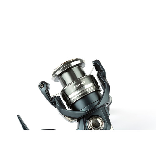 Shimano Miravel C2000S | Kai Fishing