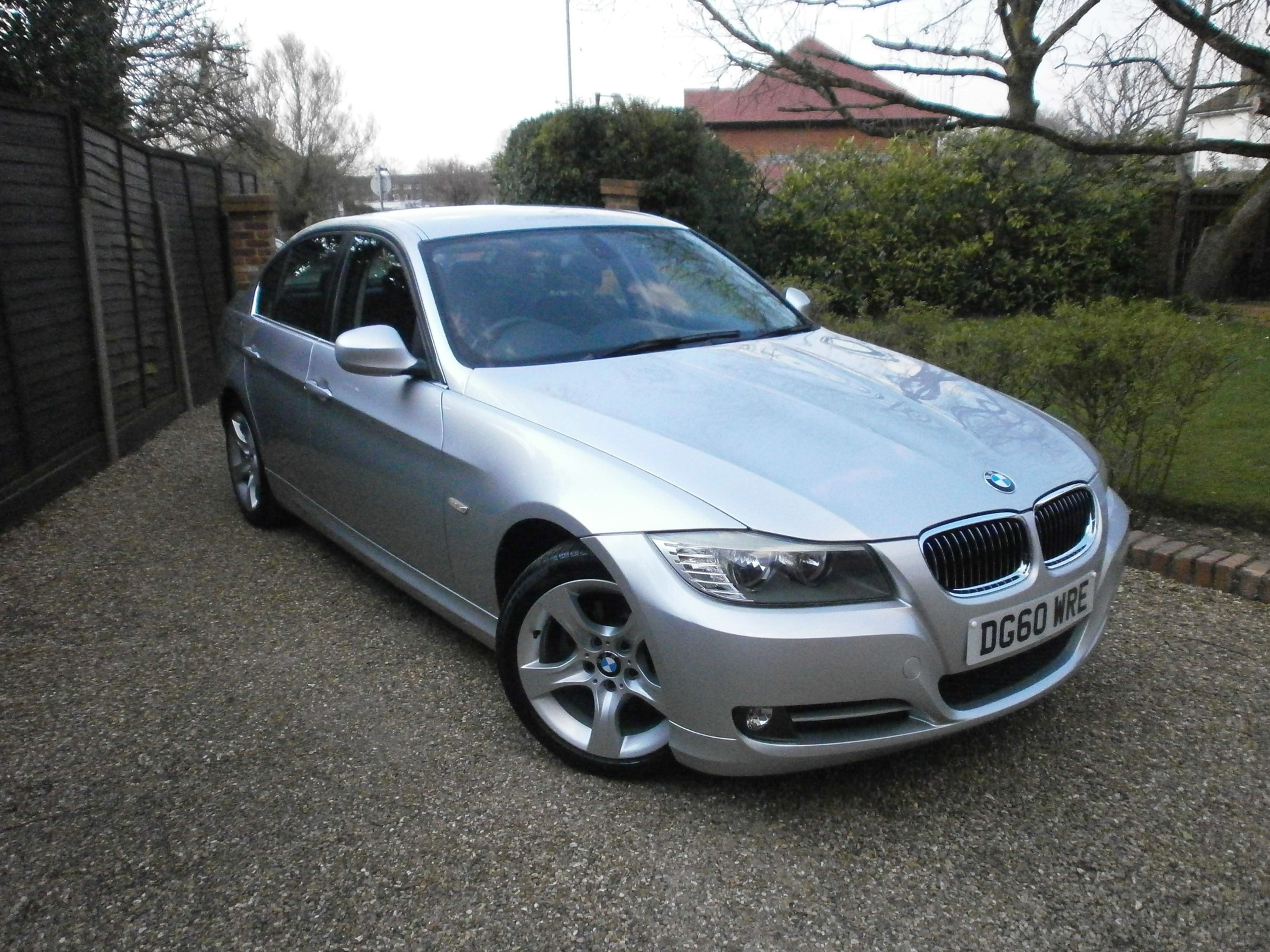 2010 (60 reg) BMW 3 Series 320i, 4 door, Manual, Silver, 66,000 Miles