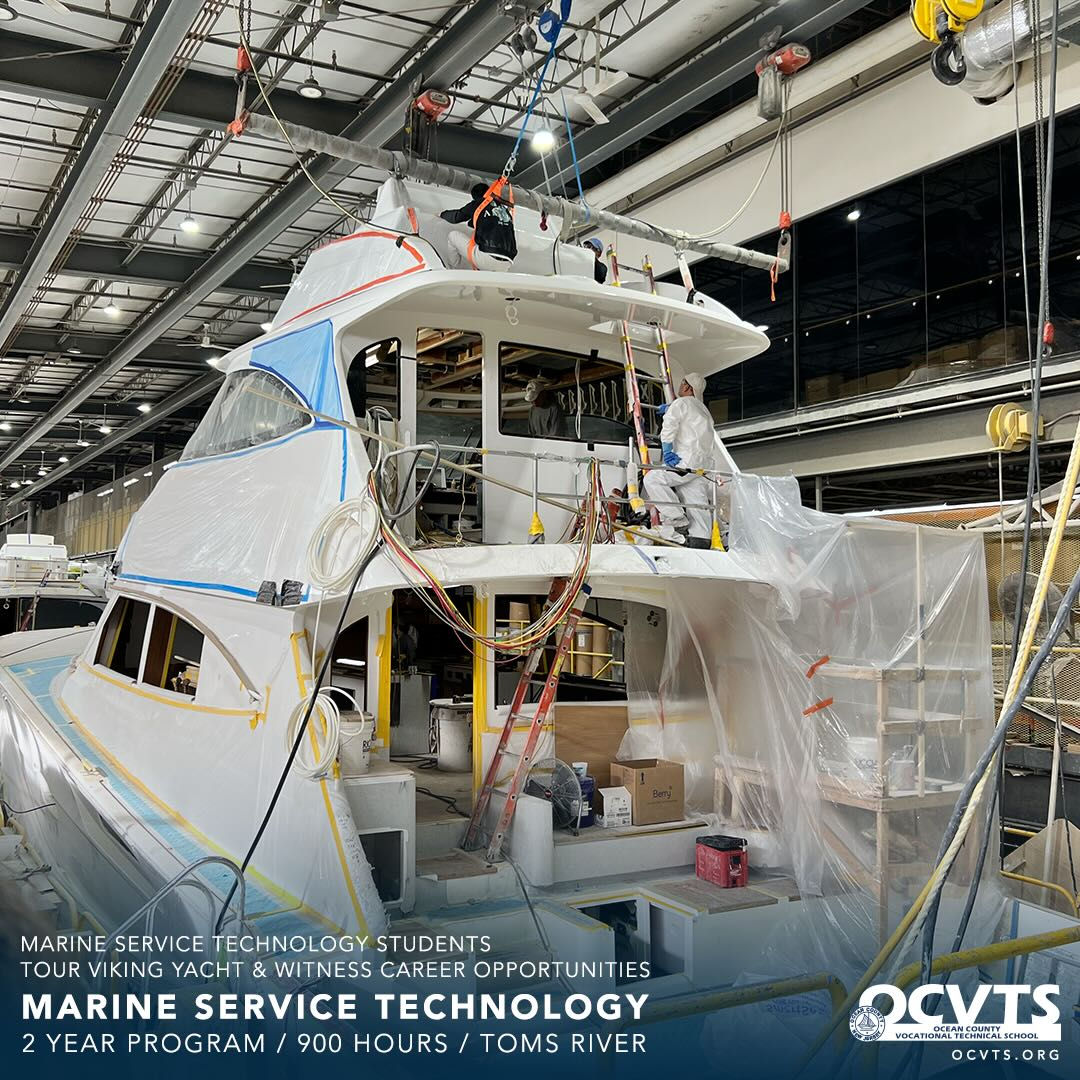Marine Service Tech Students at Viking Yachts
