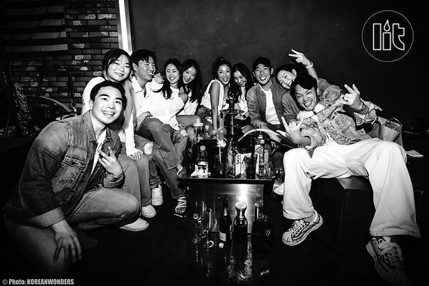 Big Lux, Hip Hop Violinist At Lit Lounge Itaewon, Seoul, South Korea_edited.jpg