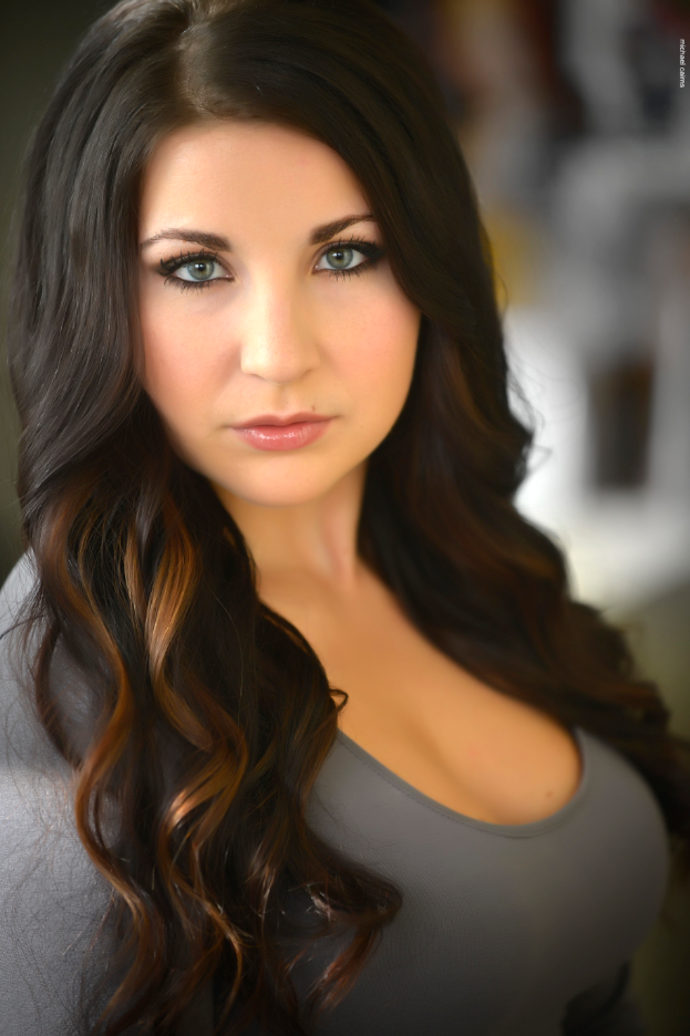 Sierra Riordan Sierra Golden - Actress and Makeup Artist - Home
