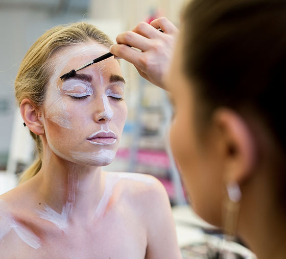 makeup_partner%20(34%20von%2058)_edited.jpg