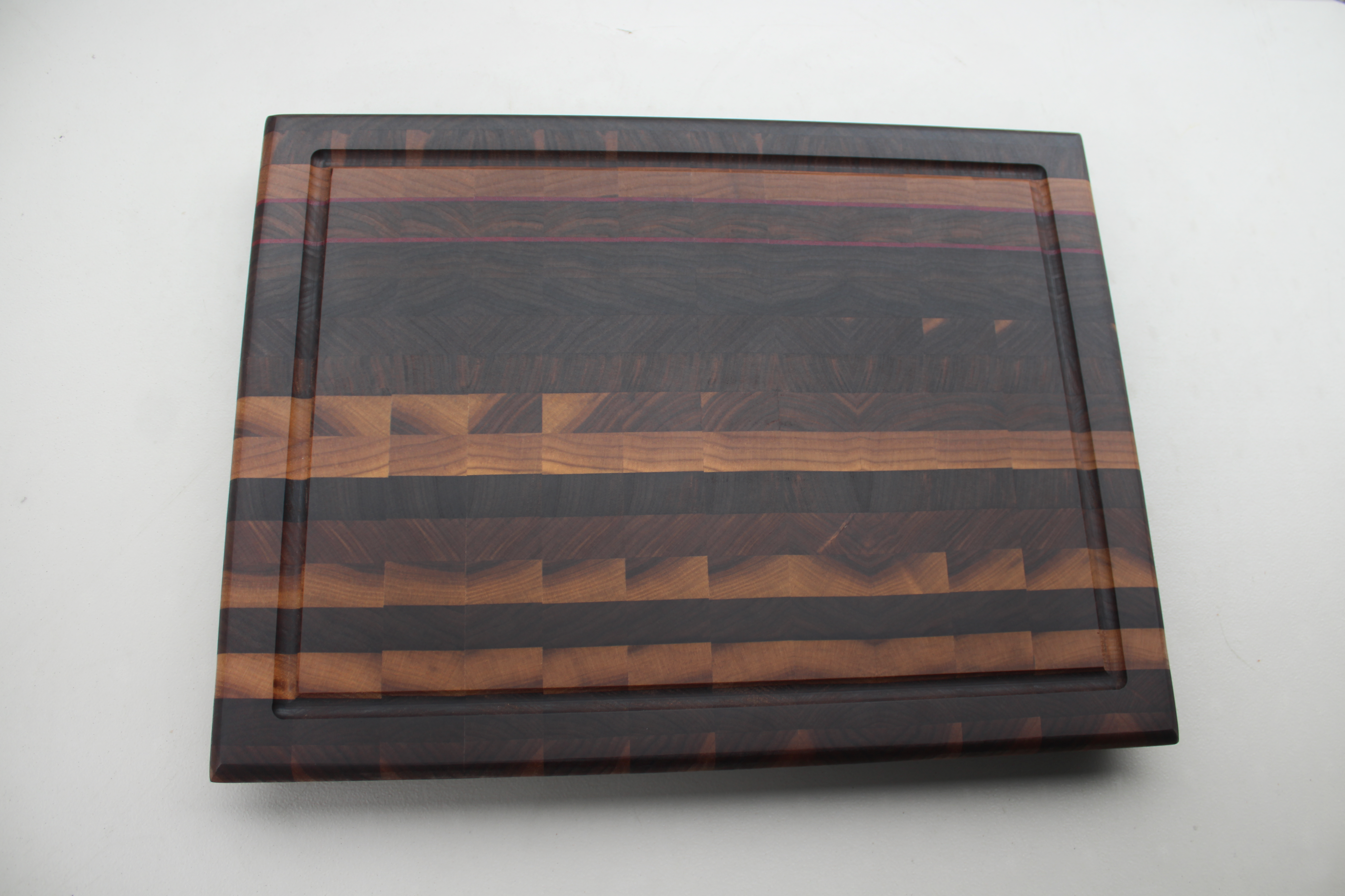 End Grain Cutting Board (Walnut, Purpleheart Accents)