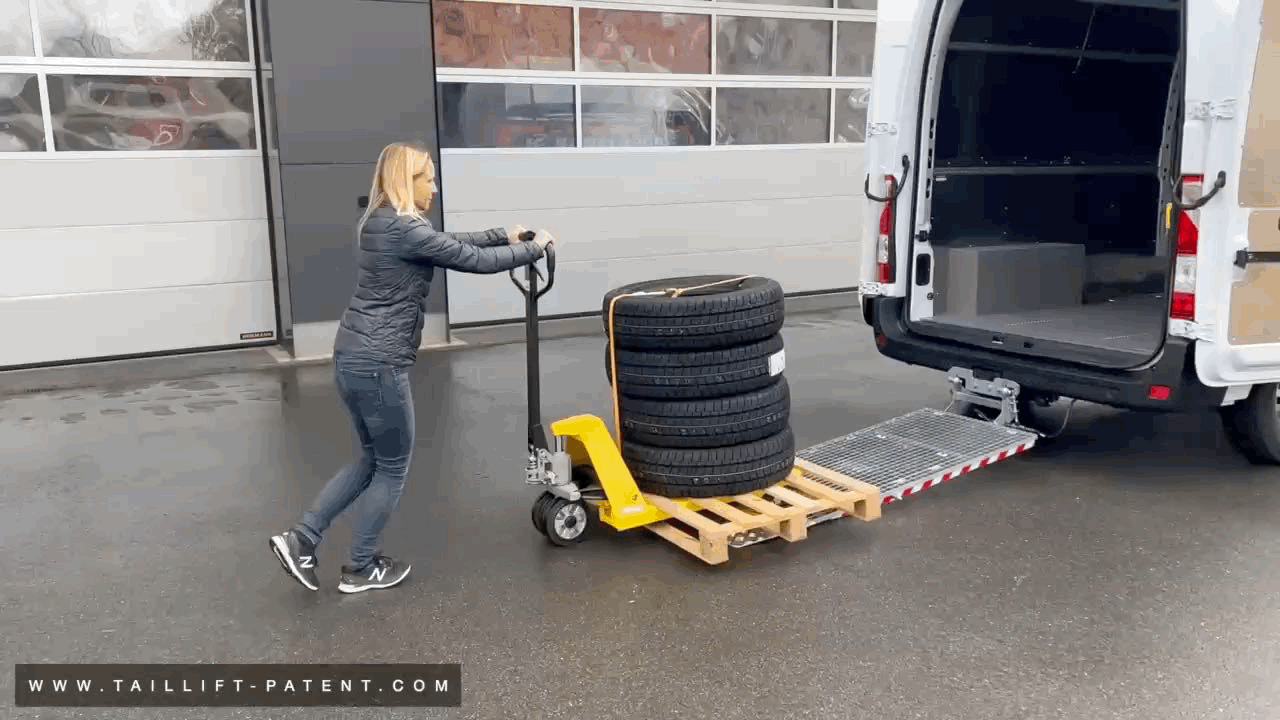 385C5D7E-1D73-4DDB-B81E-059596C3EB4B 2.GIF