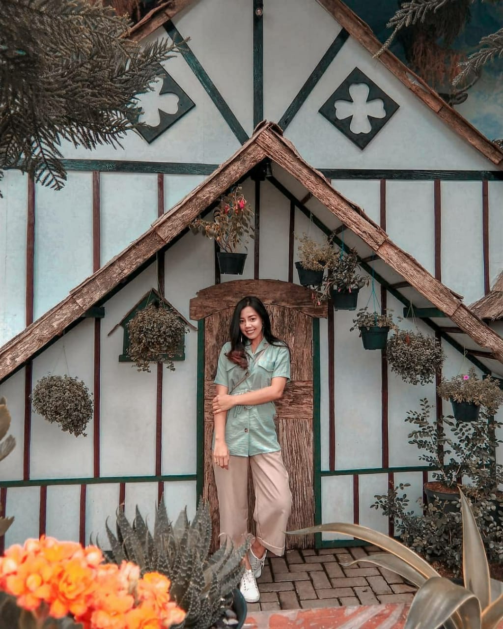 Wisata Bandung Rekomendasi dan Review Wisata Bandung travellers cantik