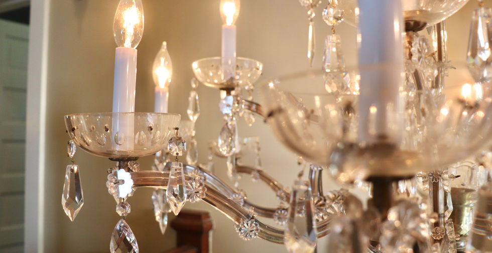 crystal chandalier.JPEG