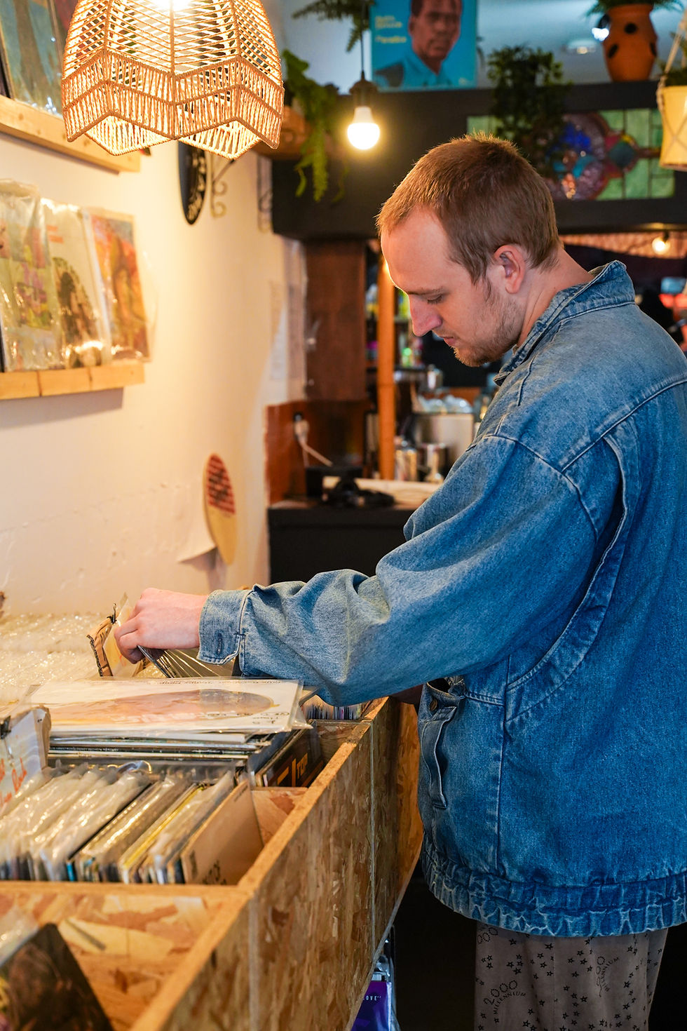 Record Shop Jukebox & Free Crafts