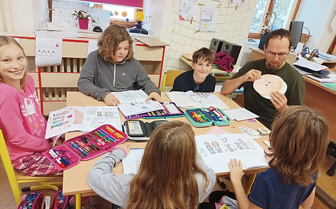 Kroužek AJ, ZŠ Černý Důl 