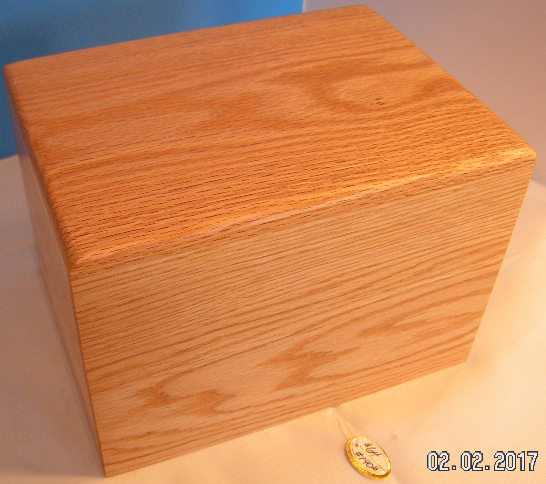 Oak Urn - Medium