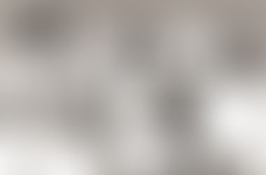 "במושב קראו לה אַיָּה"