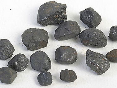 coltan ore.jpg
